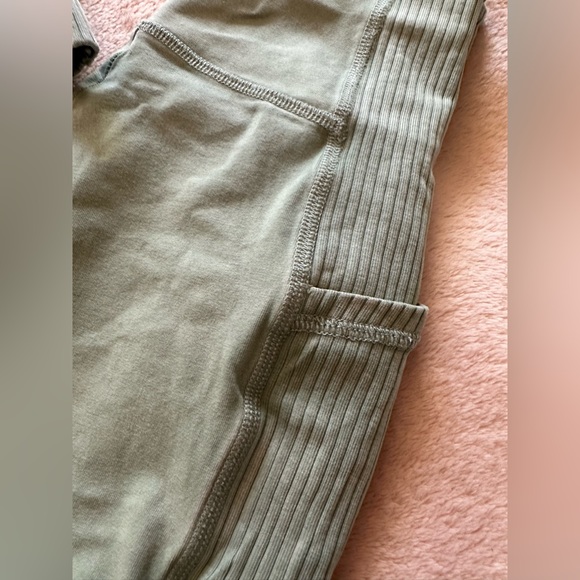 Aerie Two Piece Set - Top Medium Pants Small - Picture 6 of 9